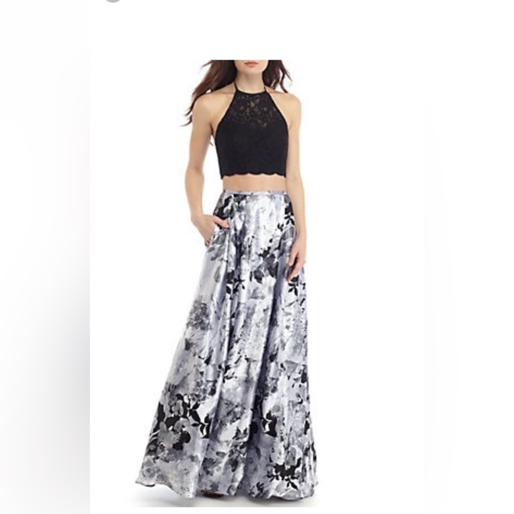 Blondie Nites Elegant Black Gown. 2 piece gown